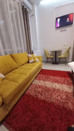 Studio apartment Bela 2